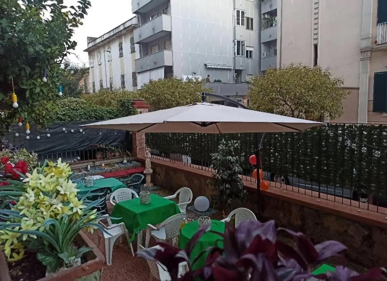 Home Josephine, A Due Passi Dalla Reggia Caserta Eksteriør billede