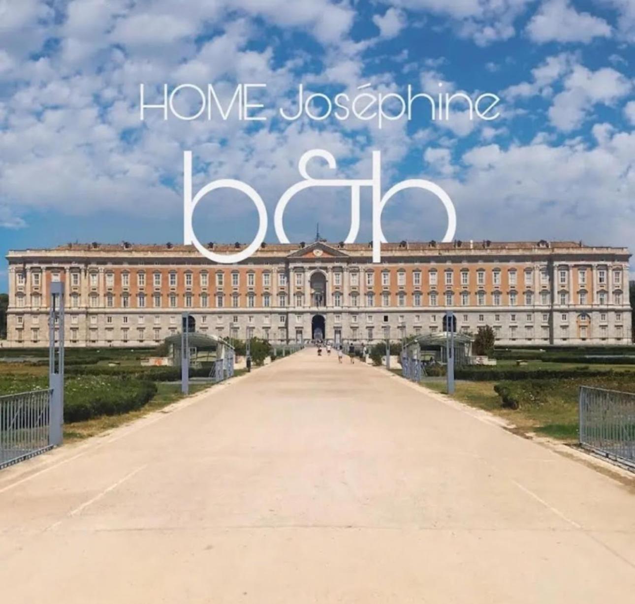 Home Josephine, A Due Passi Dalla Reggia Caserta Eksteriør billede